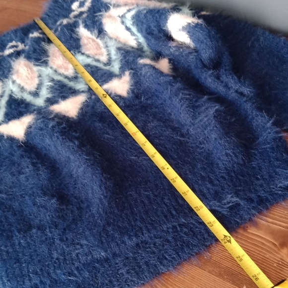 Lauren Conrad fuzzy sweater - Picture 9 of 10